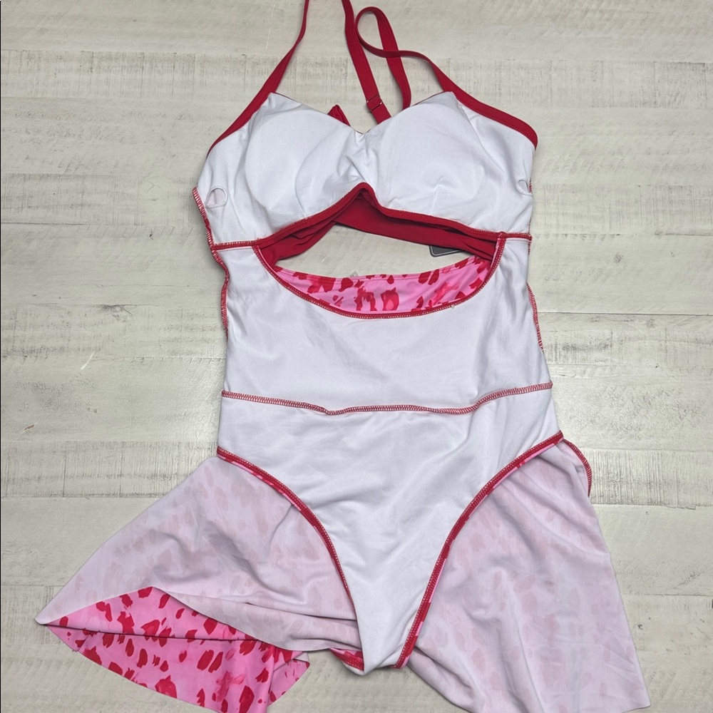 Zaful Swimdress Cutout Cross V Neck Pleated Skirt Swimsuit Built in Bottom - Picture 7 of 10